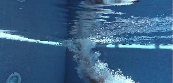  Diana Rius hot Spanish babe underwater